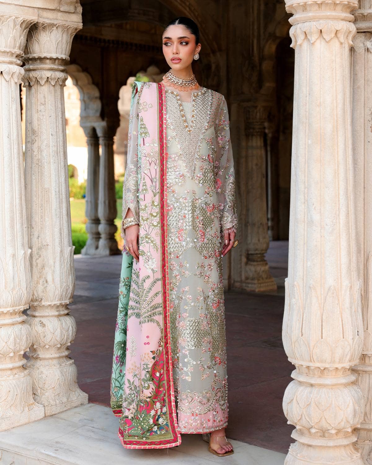 img_saira_shakira_wedding_luxury_formals_awwal_boutique