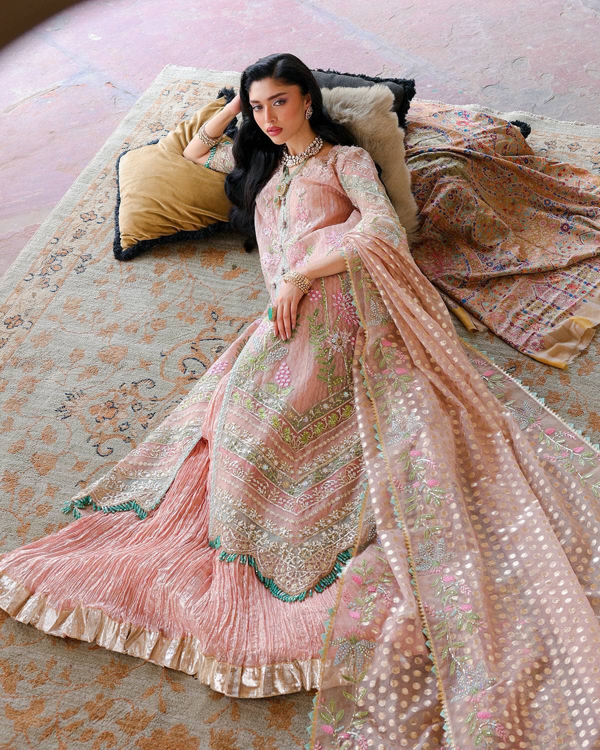 img_saira_shakira_wedding_luxury_formals_awwal_boutique