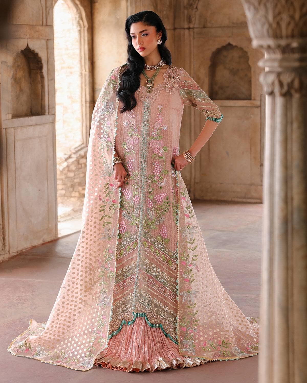 img_saira_shakira_wedding_luxury_formals_awwal_boutique