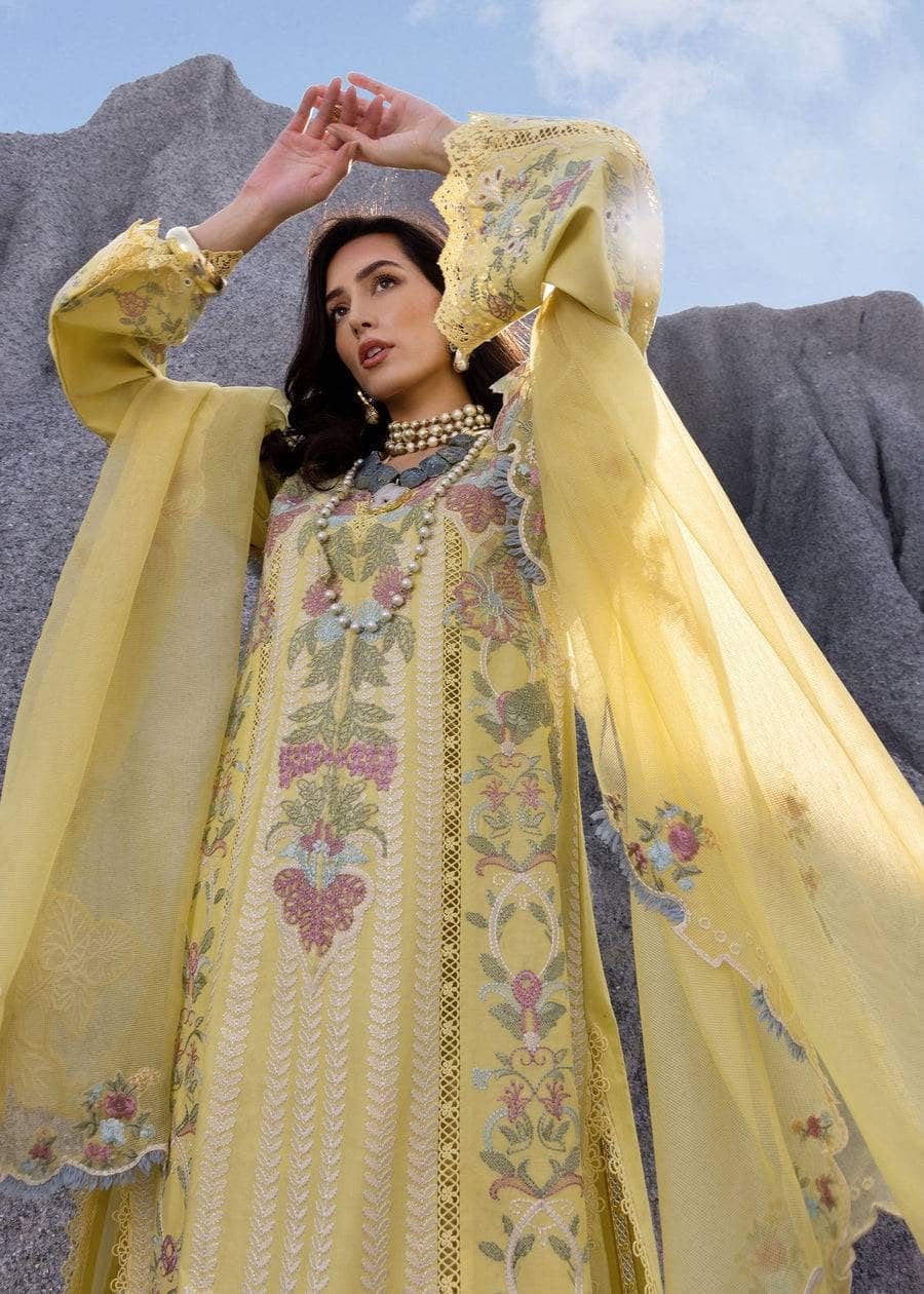 img_saira_shakira_lawn_awwal_boutique