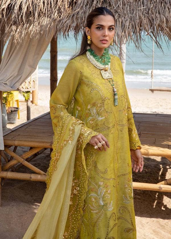 img_saira_shakira_lawn_awwal_boutique