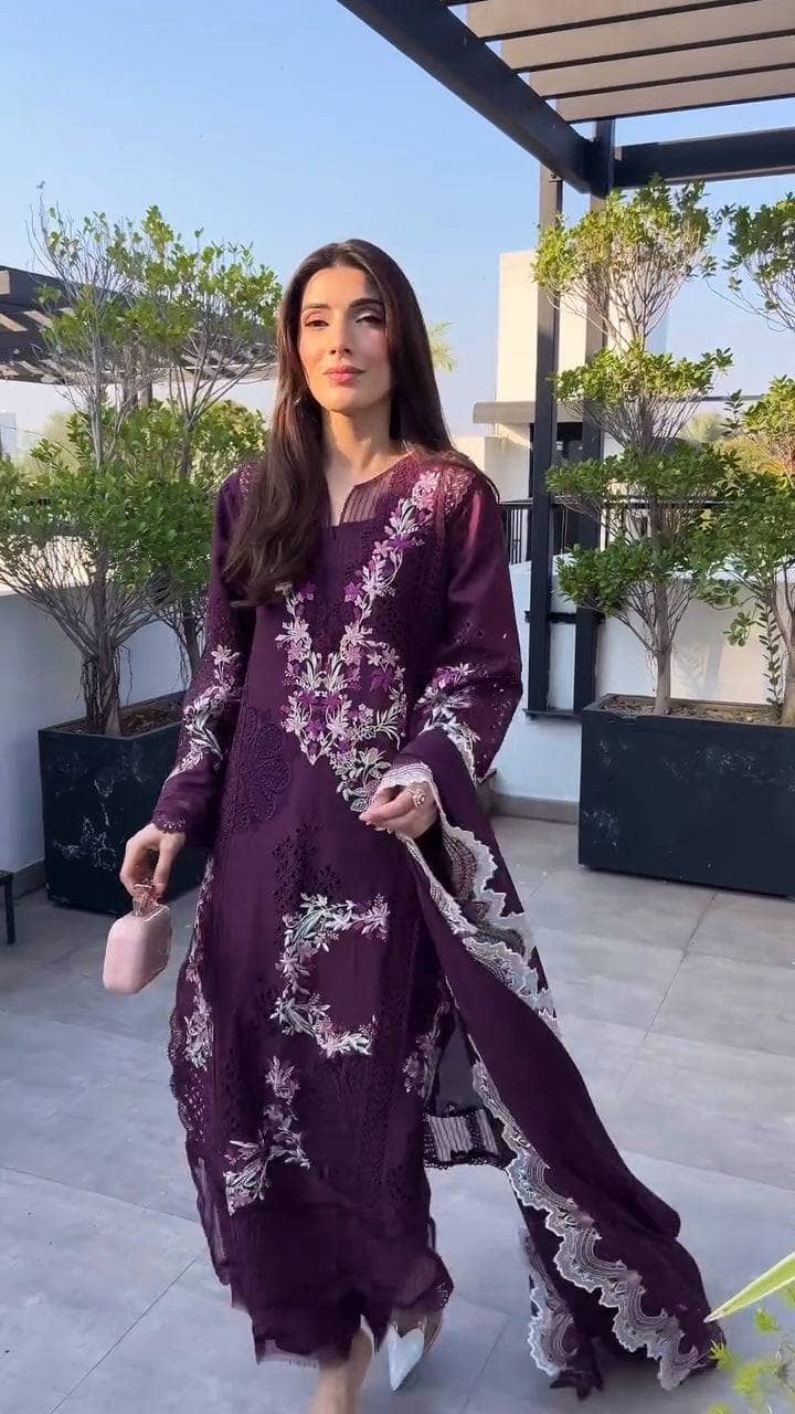 img_saira_shakira_lawn_awwal_boutique