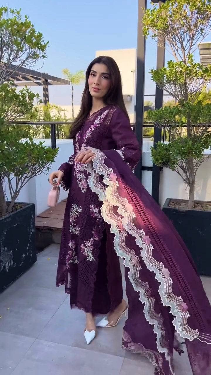 Spotted in Saira Shakira Lawn 25/25/Dahlia -B/Grape