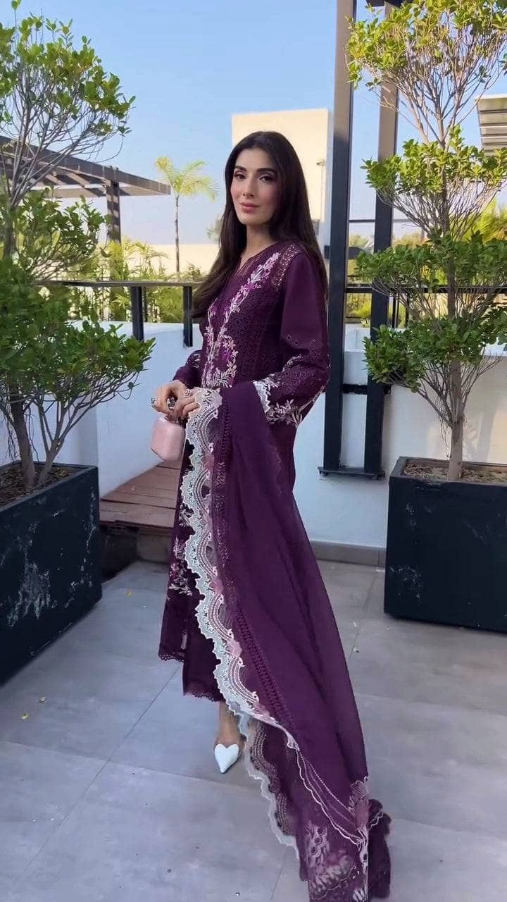Spotted in Saira Shakira Lawn 25/25/Dahlia -B/Grape
