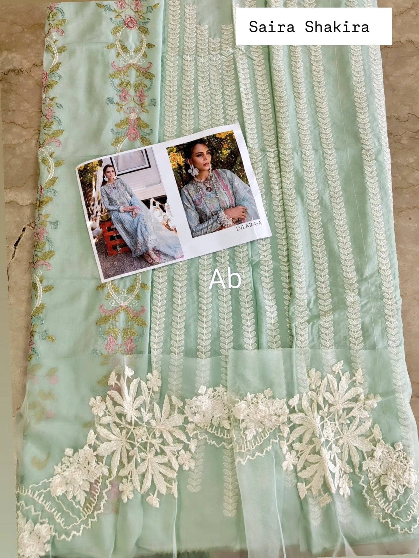 Open Pic/Saira Shakira Lawn 25/DILARA-A/Sky