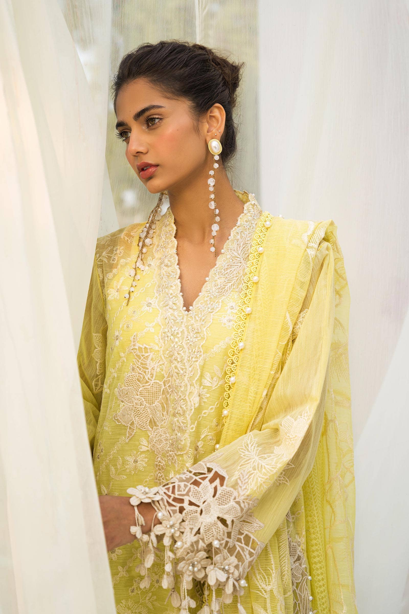 Sana Safinaz Lawn 24/10 A