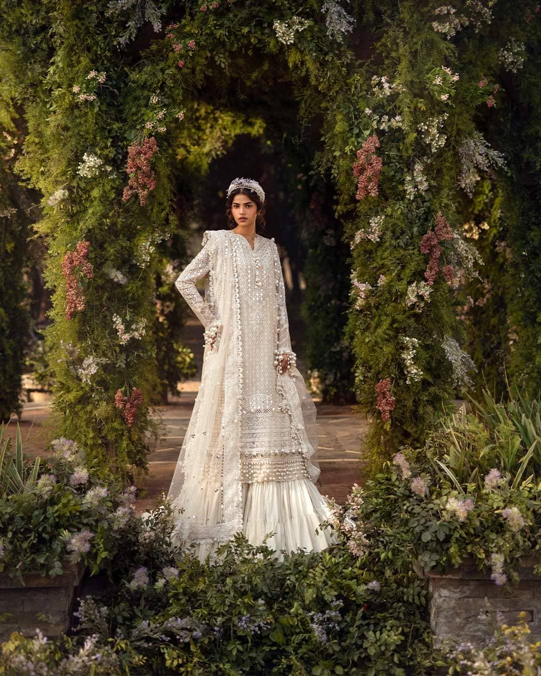 img_sana_safinaz_lawn_24_awwal_boutique