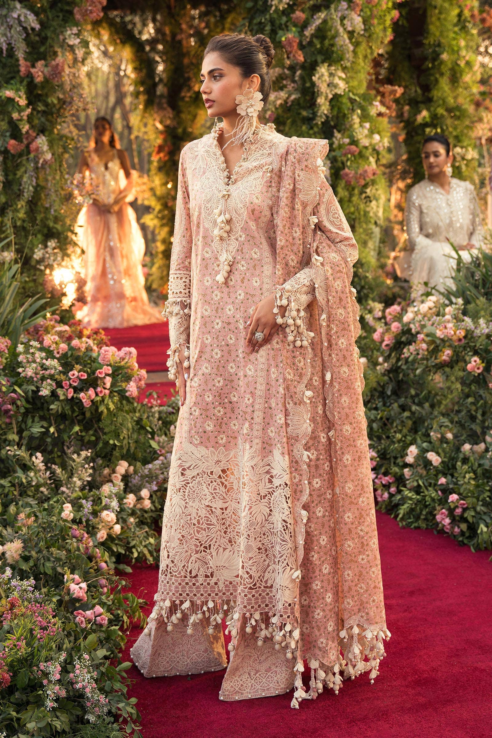 img_sana_safinaz_lawn_24_awwal_boutique