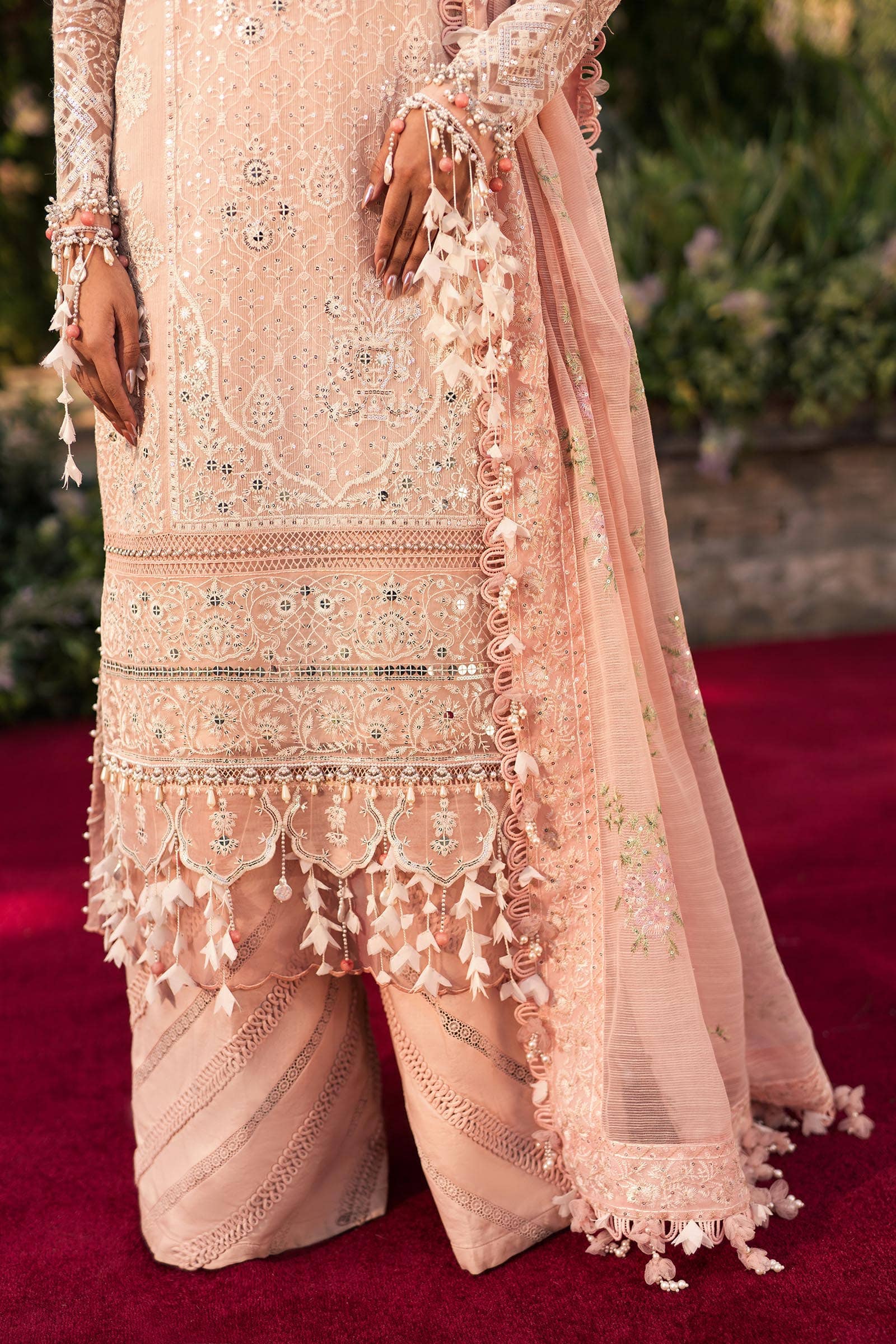 img_sana_safinaz_lawn_24_awwal_boutique