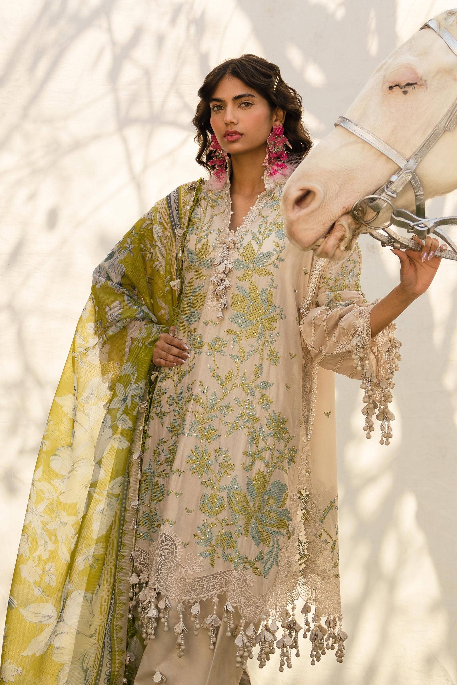 img_sana_safinaz_lawn_24_awwal_boutique