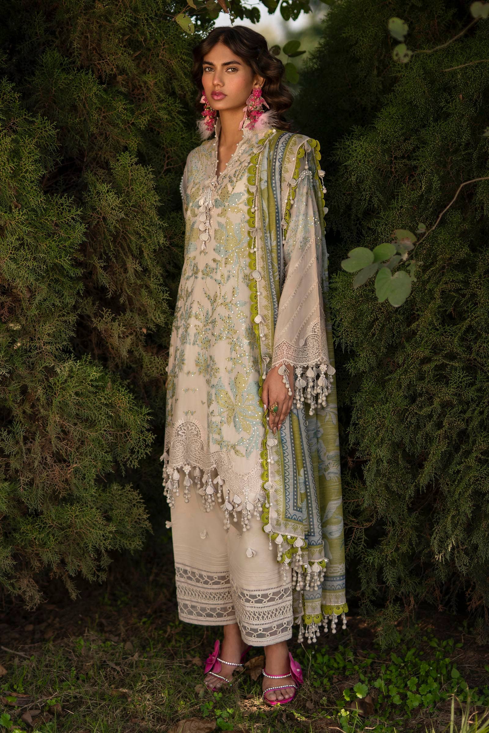img_sana_safinaz_lawn_24_awwal_boutique