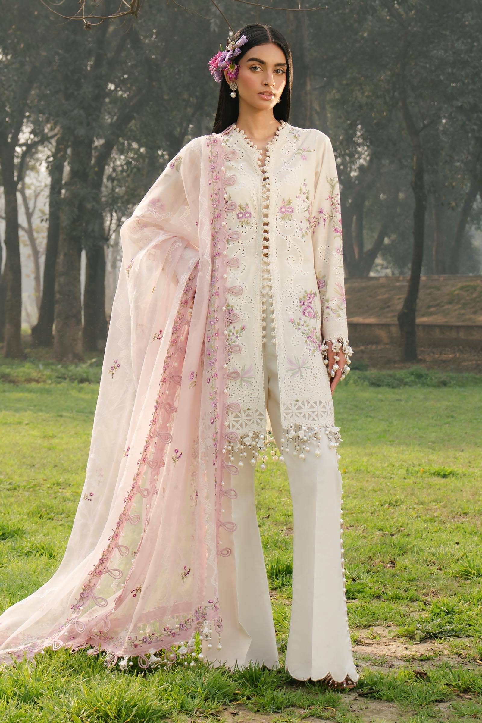 img_sana_safinaz_luxury_lawn_25_awwal_boutique