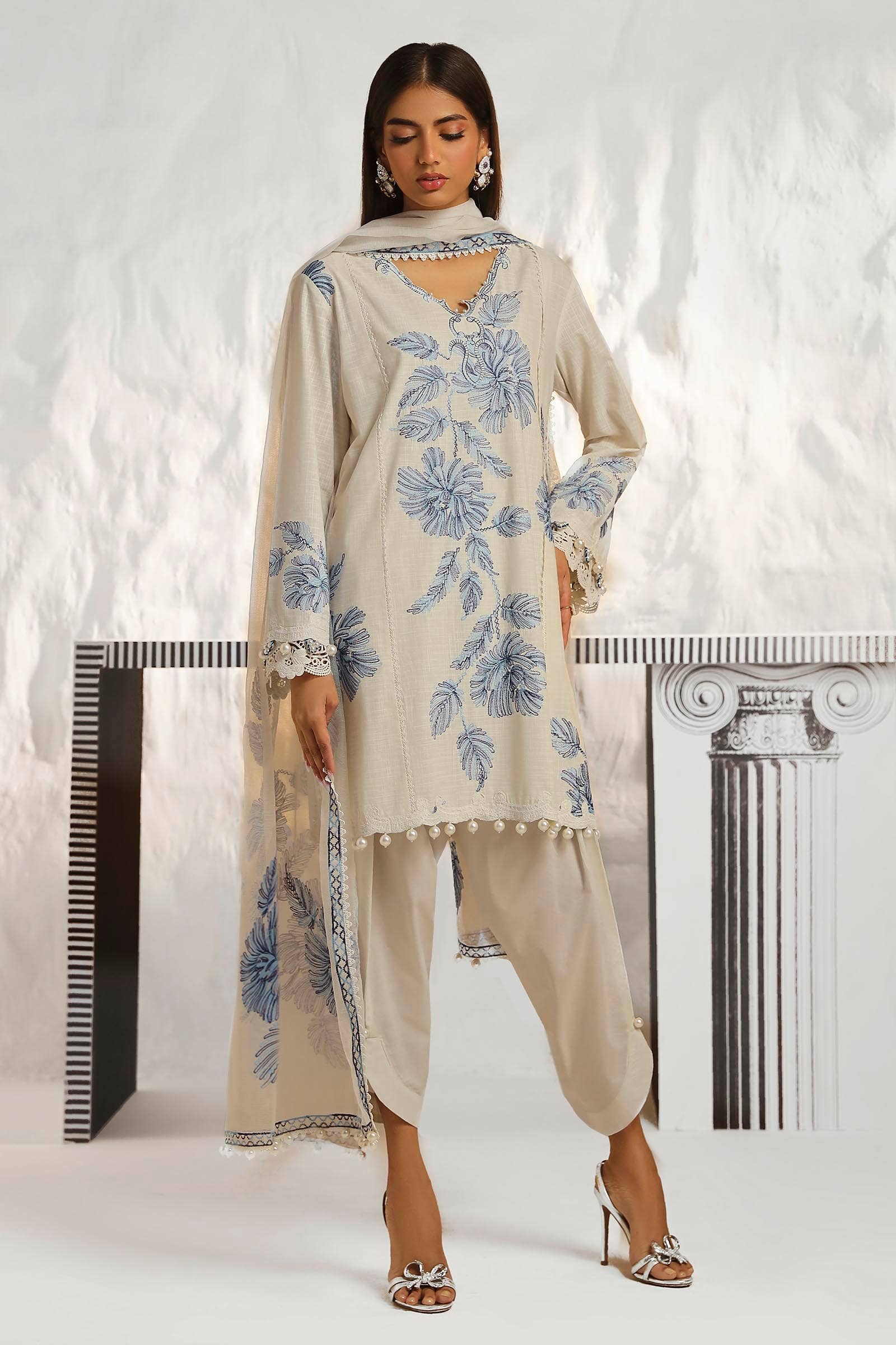 img_sana_safinaz_muzlin_vol_2_awwal_boutique