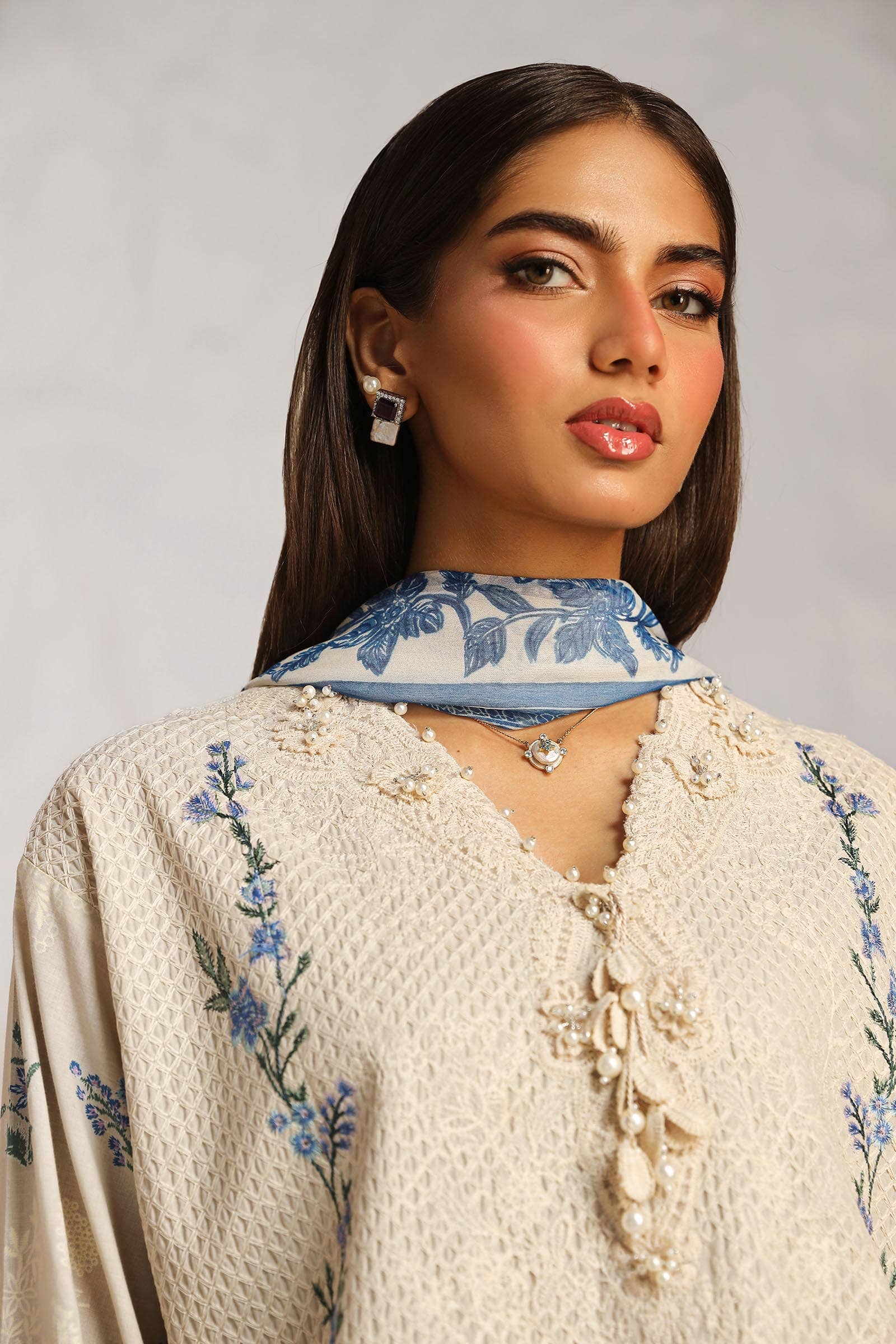img_sana_safinaz_muzlin_vol_2_awwal_boutique