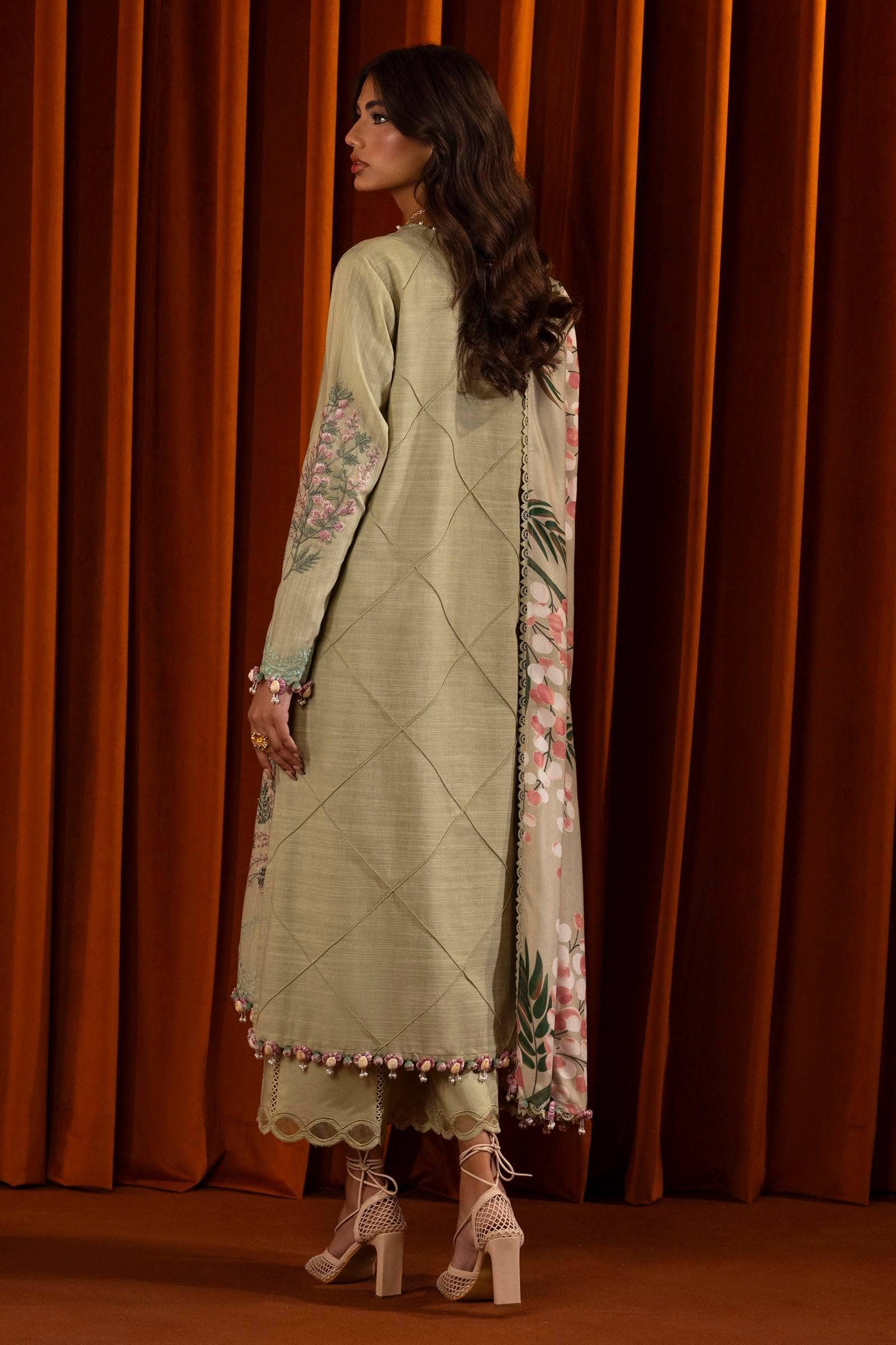 img_sana_safinaz_muzlin_24_fall_edit_24_awwal_boutique