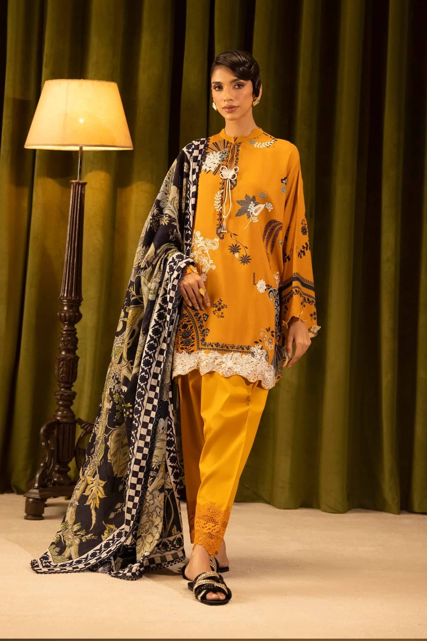 Sana Safinaz Luxury Winter Collection Sana Safinaz Muzlin Winter 25/20A