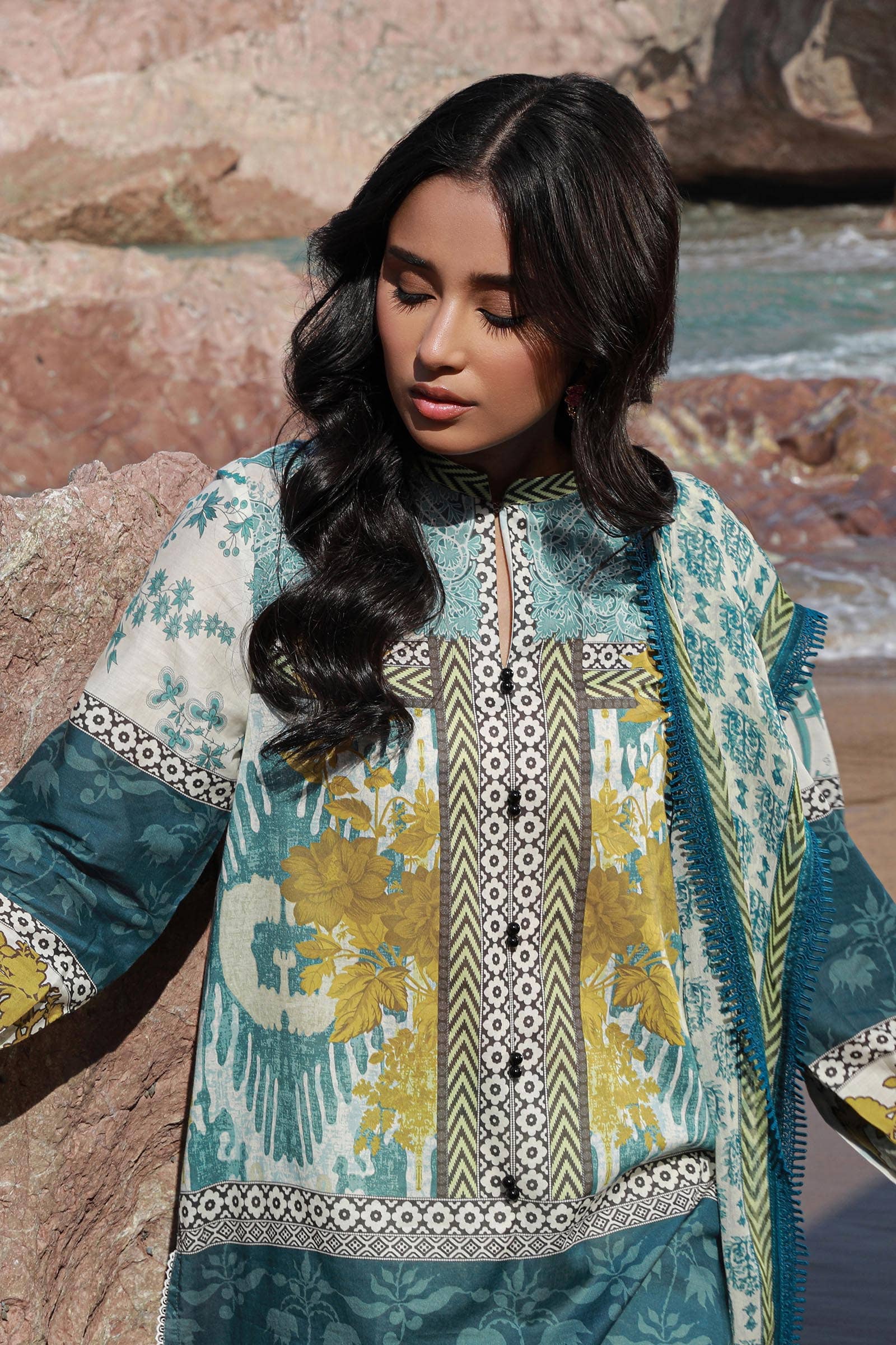 img_sana_safinaz_mahay_24_awwal_boutique