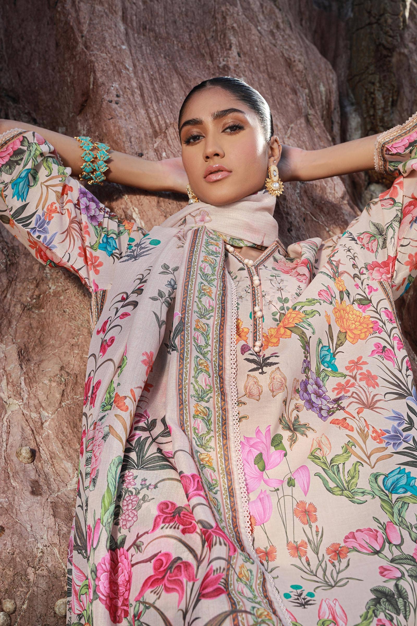 img_sana_safinaz_mahay_24_awwal_boutique