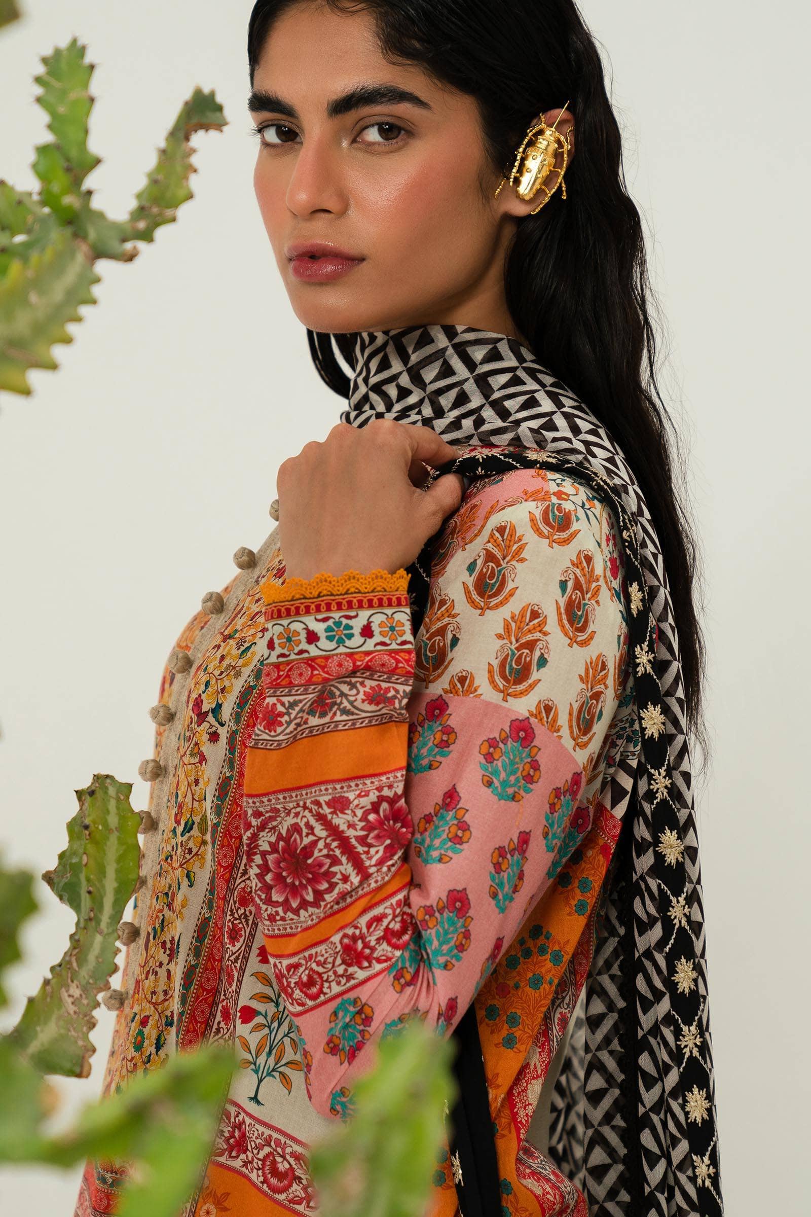 ing_sana_safinaz_mahay_lawn_24_awwal_boutique