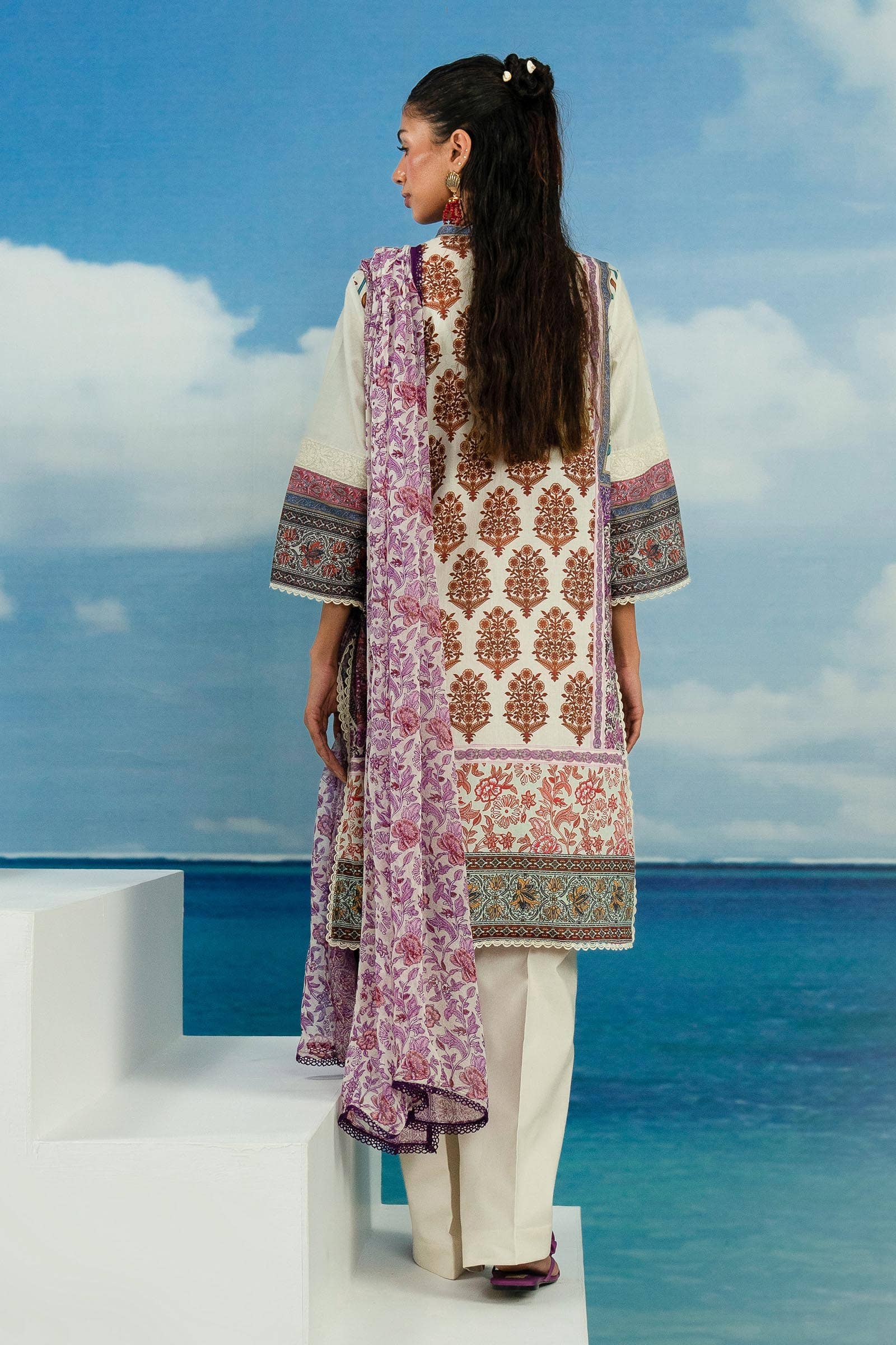 ing_sana_safinaz_mahay_lawn_24_awwal_boutique