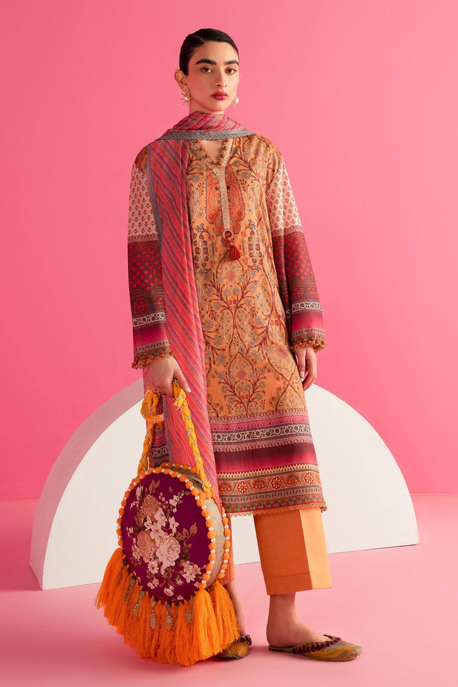 ing_sana_safinaz_mahay_lawn_24_awwal_boutique
