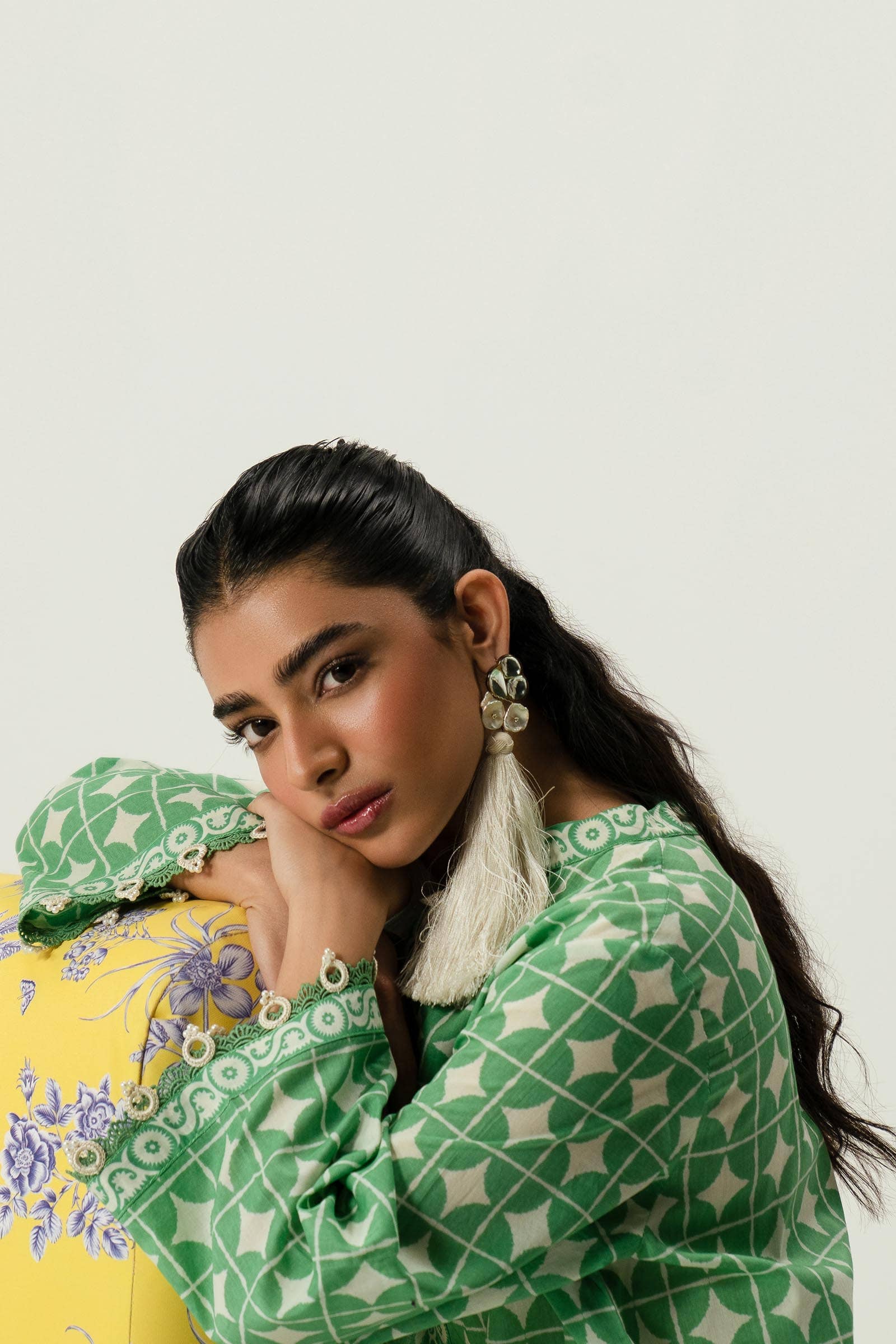 img_mahay_by_sana_safinaz_vol_2_awwal_boutique