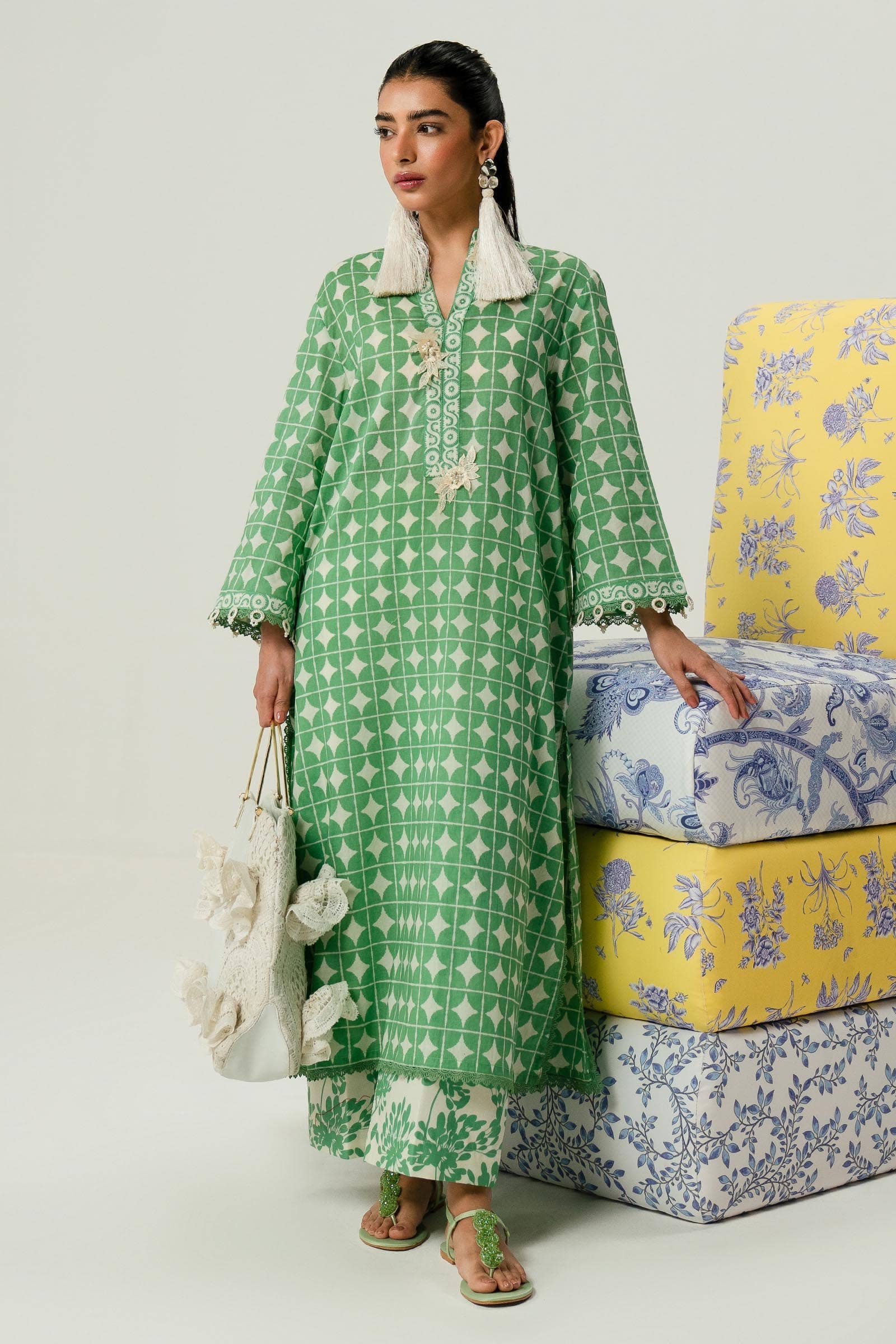 img_mahay_by_sana_safinaz_vol_2_awwal_boutique