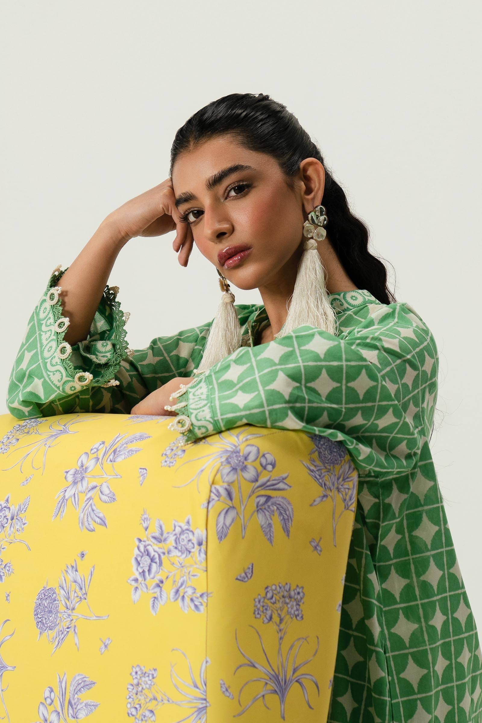 img_mahay_by_sana_safinaz_vol_2_awwal_boutique