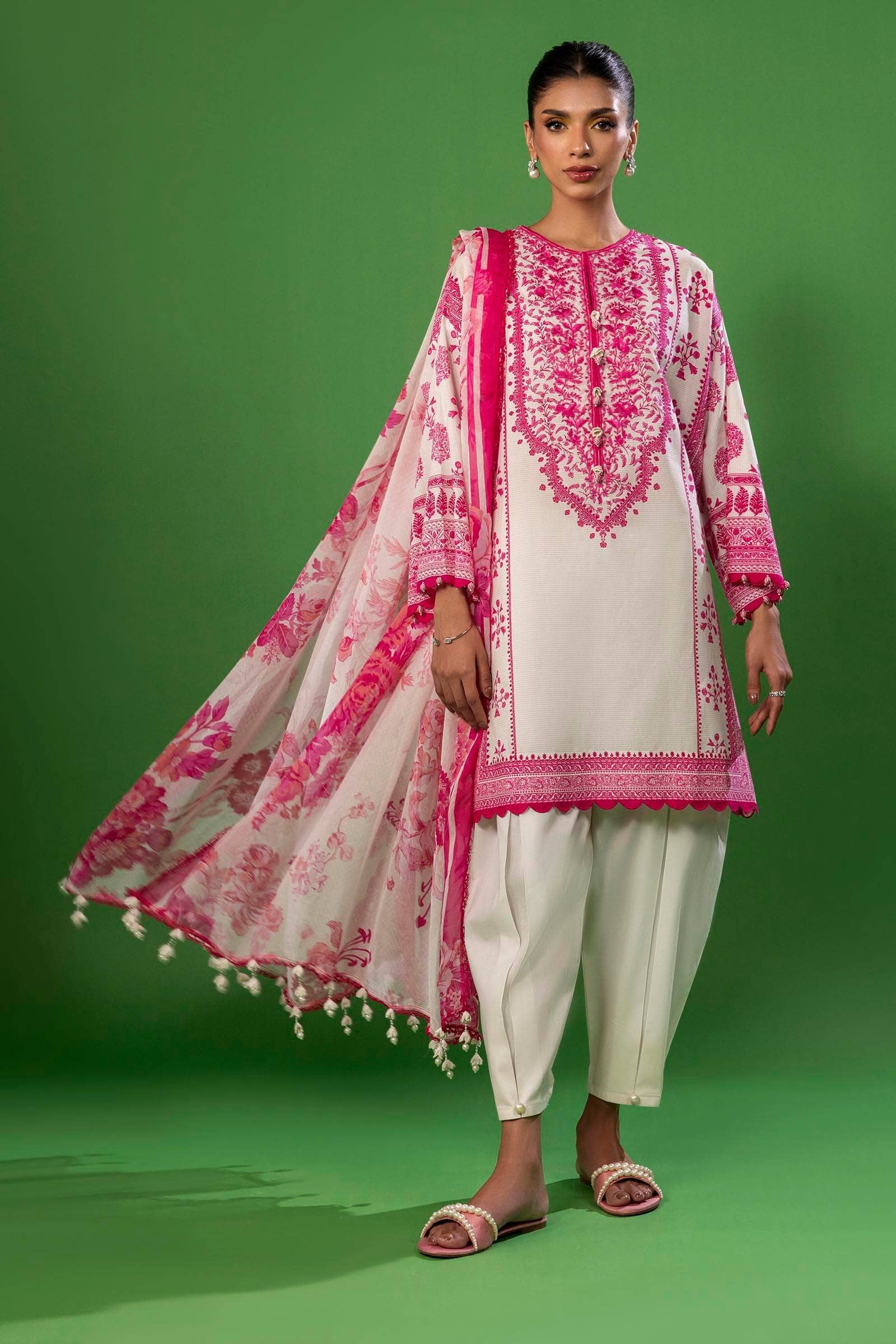 img_sana_safinaz_mahay_lawn_awwal_boutique