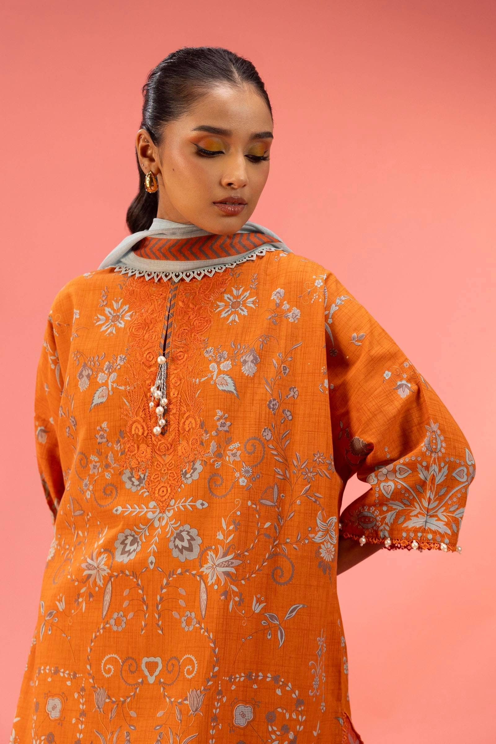 img_sana_safinaz_mahay_lawn_awwal_boutique