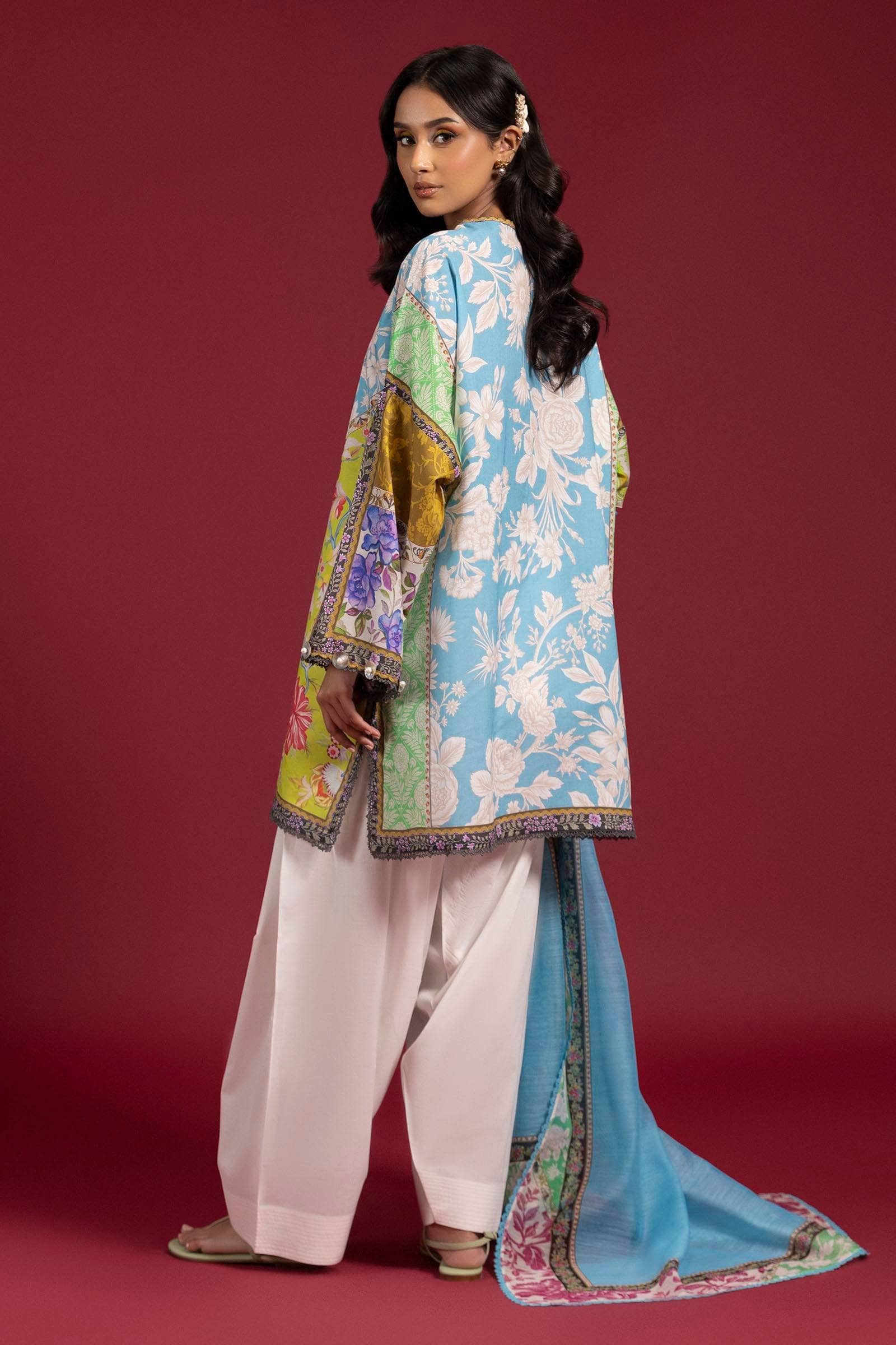img_sana_safinaz_mahay_lawn_awwal_boutique