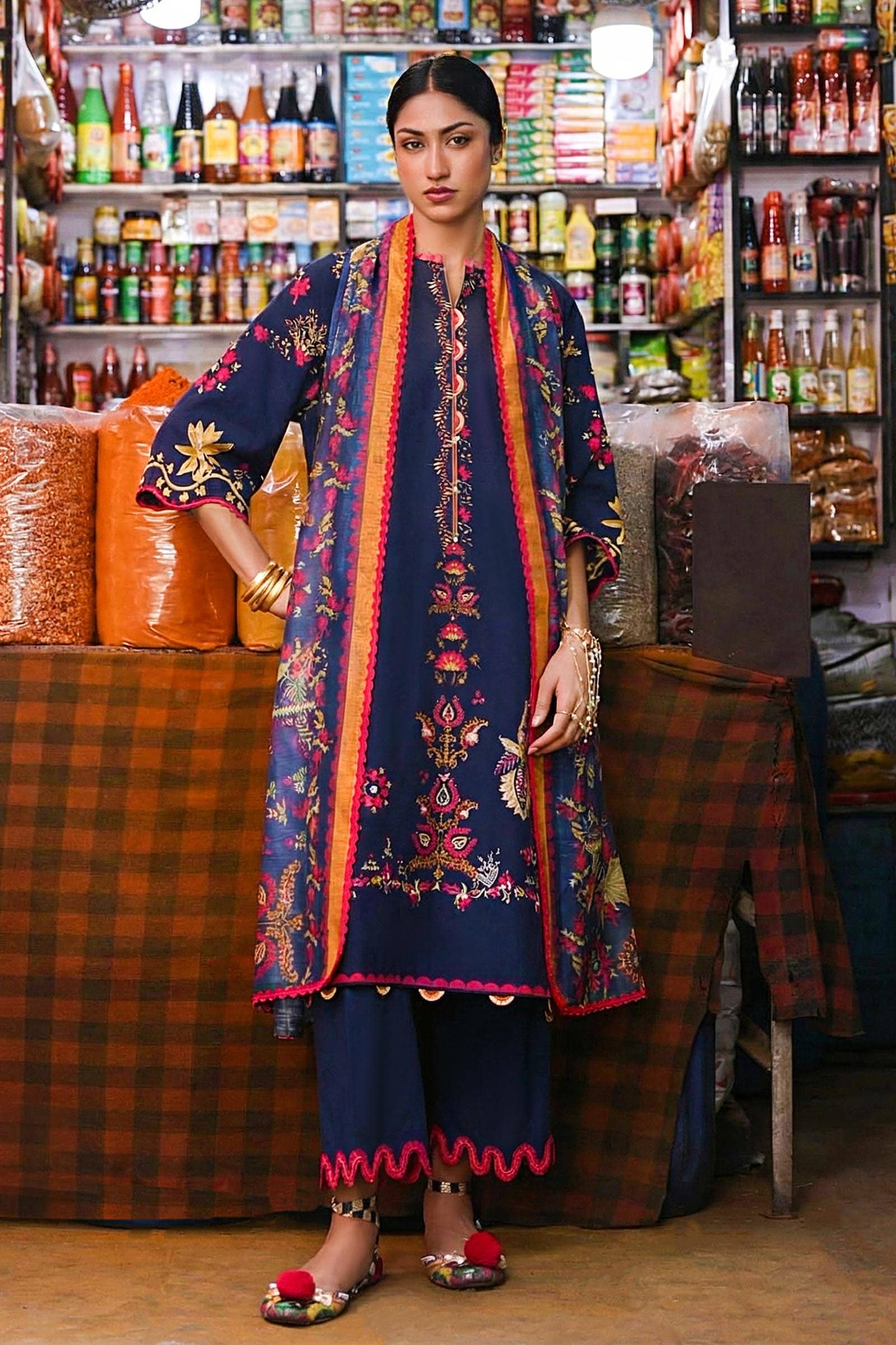 img_mahay_lawn_24_awwal_boutique