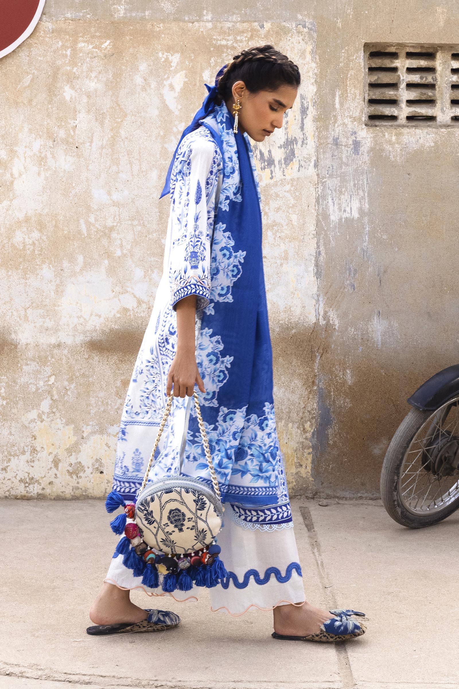 img_mahay_lawn_26_awwal_boutique