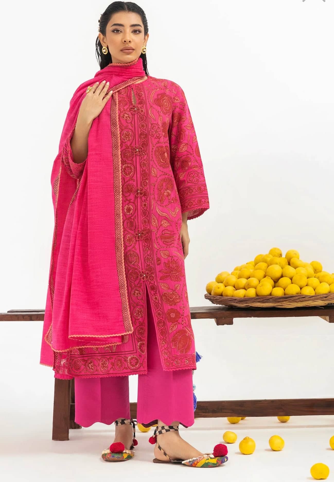 Sana Safinaz Mahay Luxury Winter Brands Sana Safinaz Mahay Winter 25/Slub Linen Suit/8A/Shirt Dupatta Set