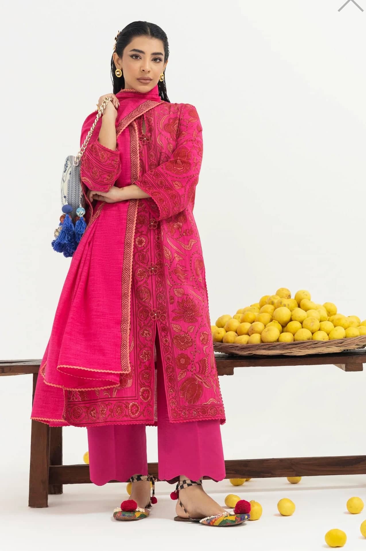 Sana Safinaz Mahay Luxury Winter Brands Sana Safinaz Mahay Winter 25/Slub Linen Suit/8A/Shirt Dupatta Set