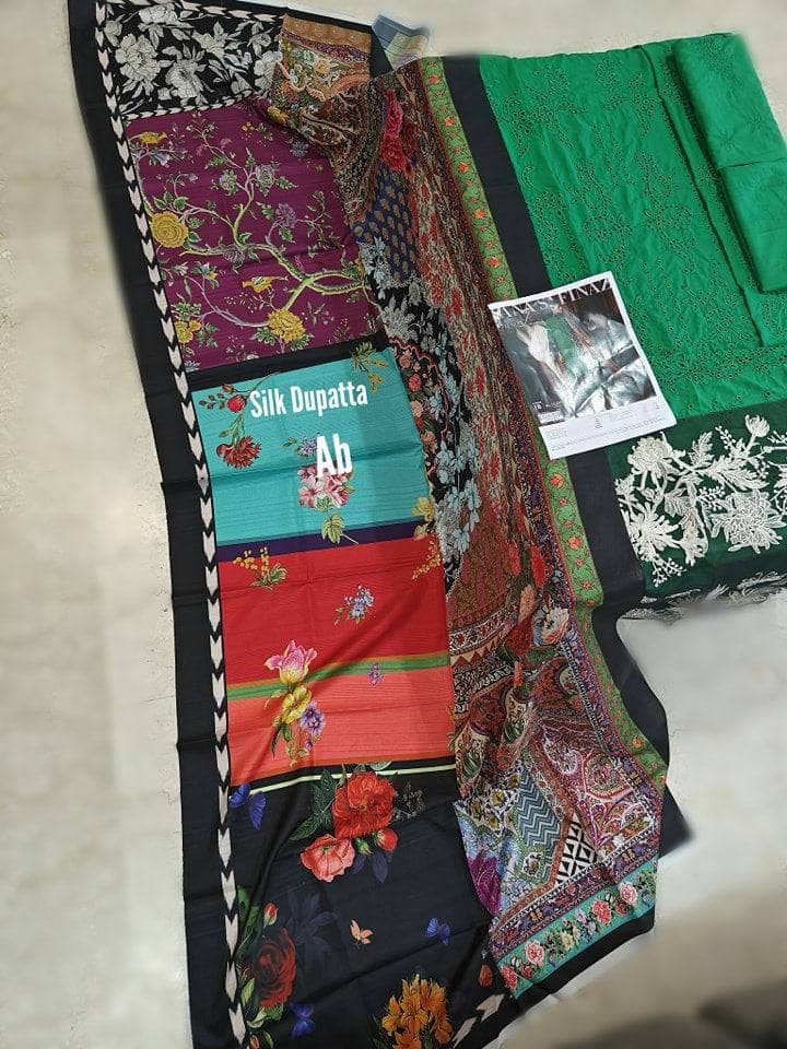 img_sana_safinaz_lawn_awwal_boutique