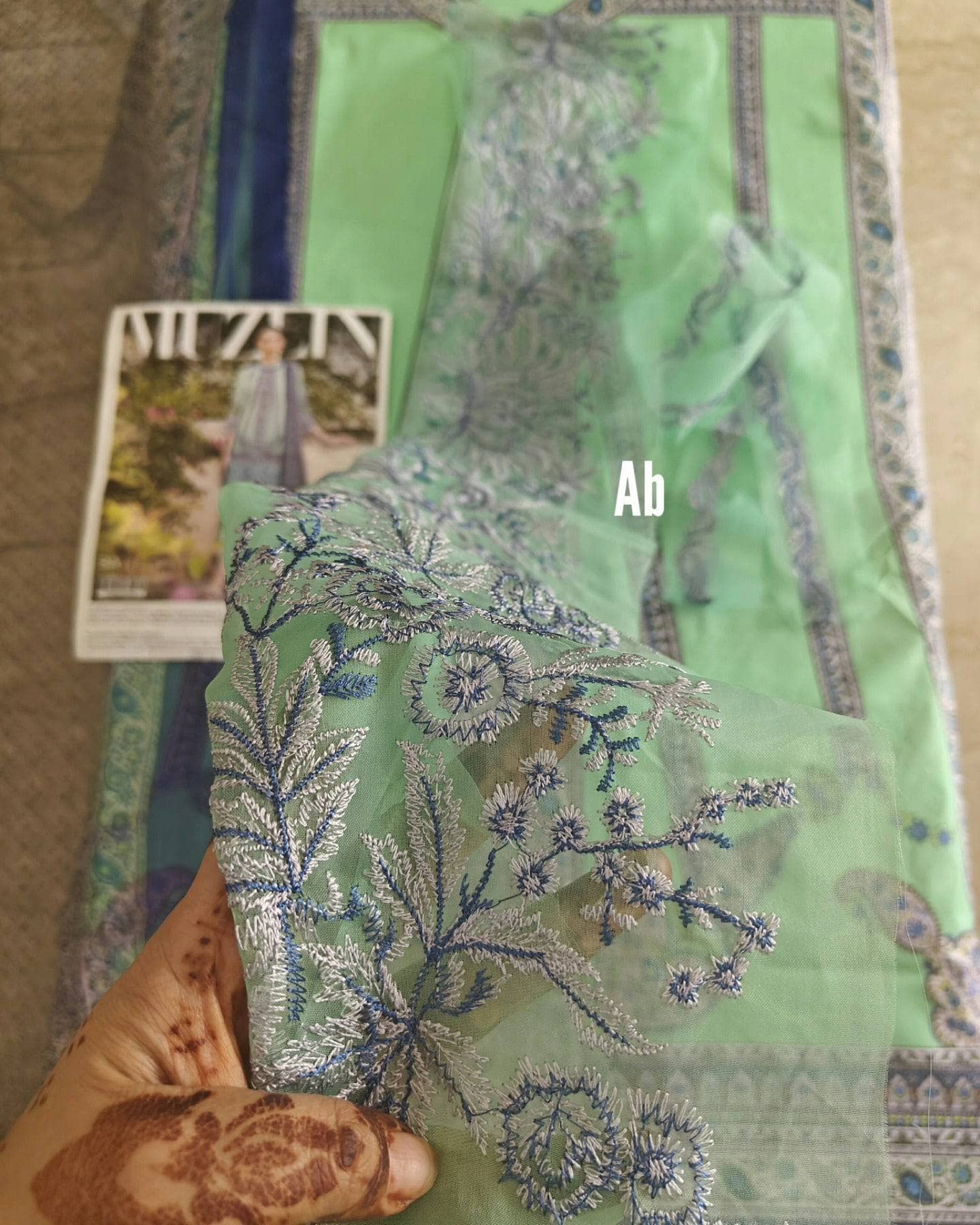 img_sana_safinaz_muzlin_24_awwal_boutique