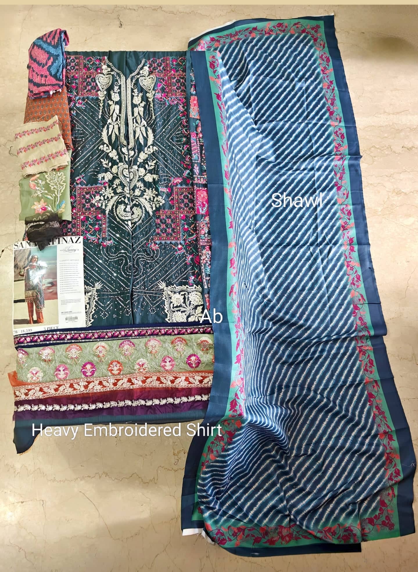 img_sana_safinaz_winter_shawl_collectoon_awwal_boutique