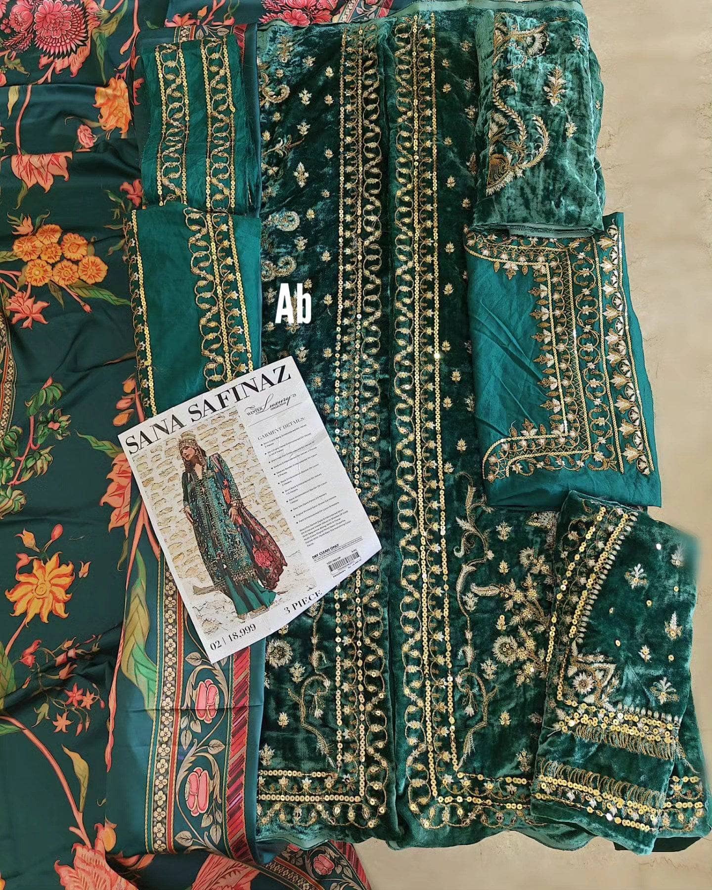 Open Pic/Sana Safinaz Winter 23/V 231-002