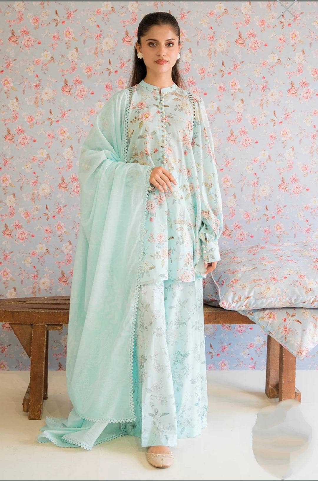 img_cross_stitch_lawn_23_awwal_boutique