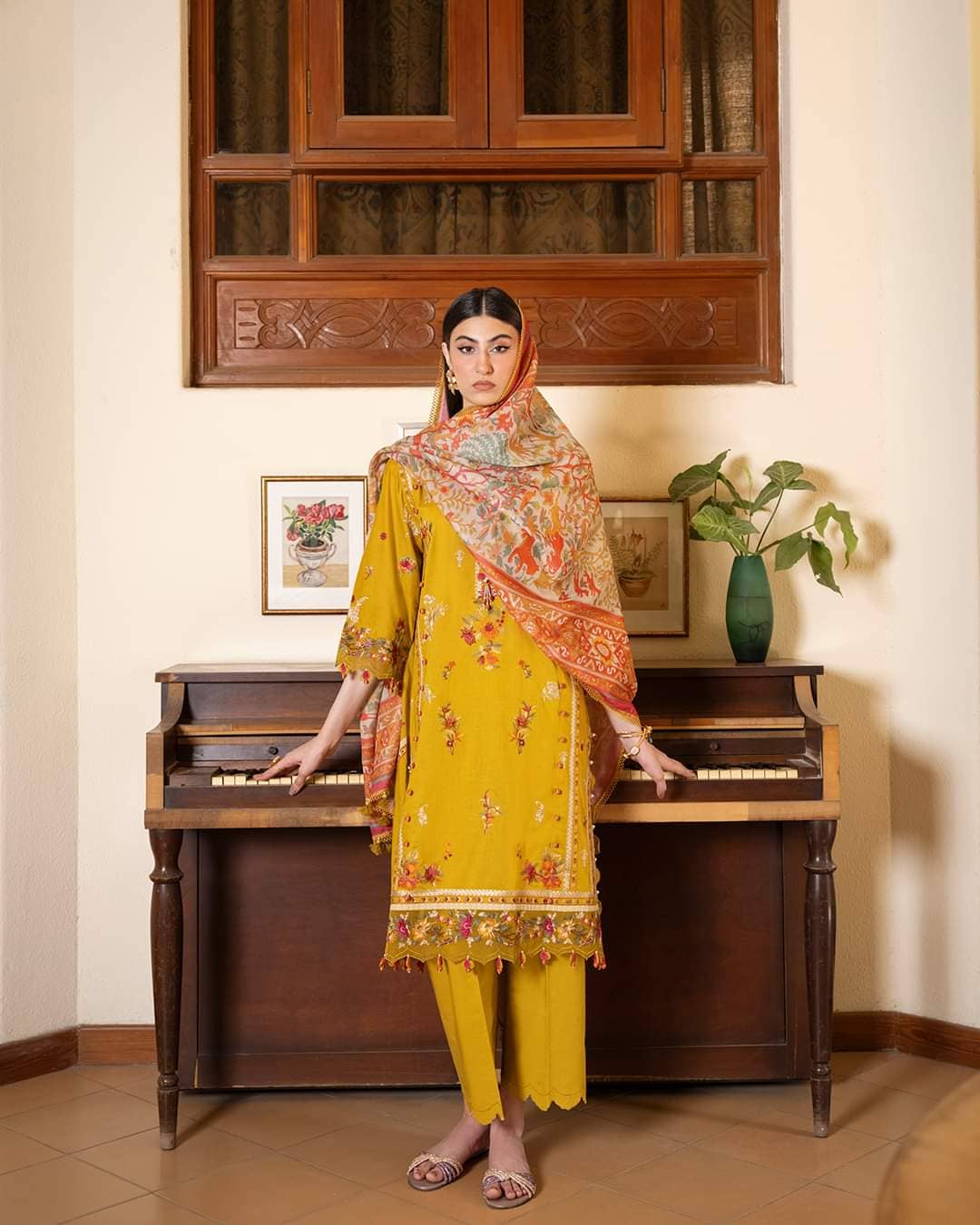img_sana_safinaz_muzlin_lawn_23_awwal_boutique