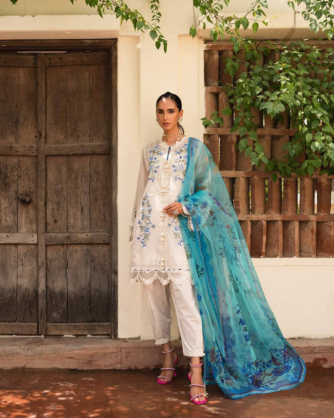 img_sana_safinaz_muzlin_lawn_23_awwal_boutique