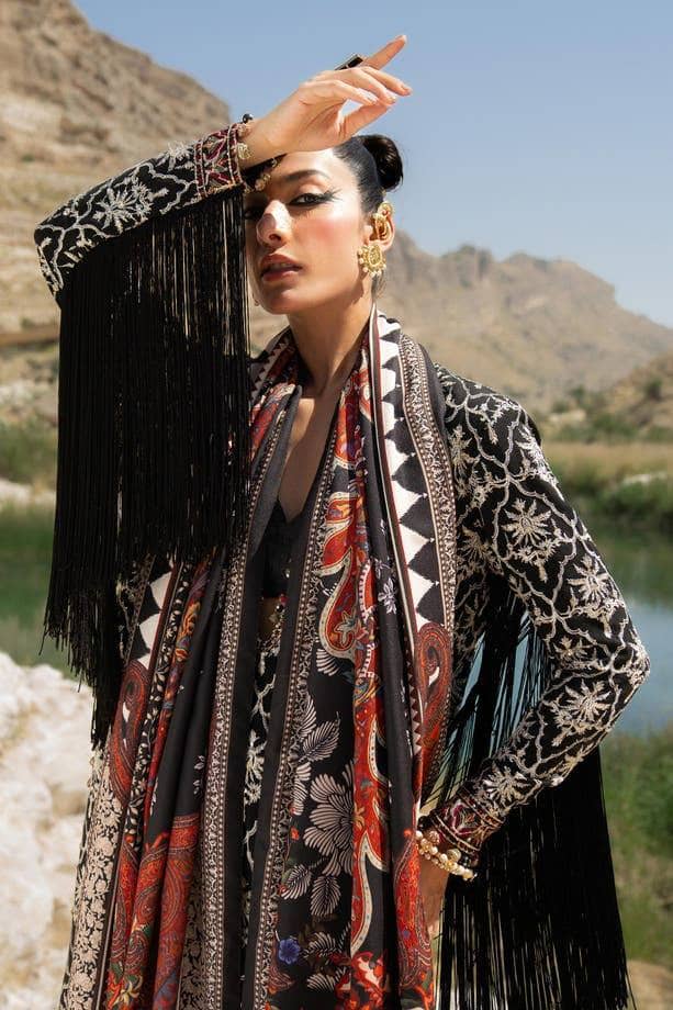img_sana_safinaz_winter_23_awwal_boutique