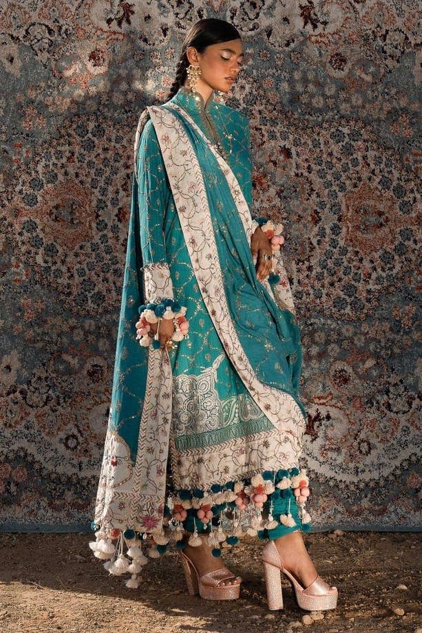 img_sana_safinaz_winter_23_awwal_boutique
