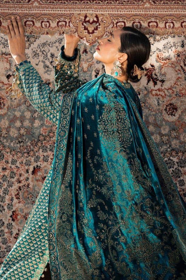 img_sana_safinaz_winter_23_awwal_boutique