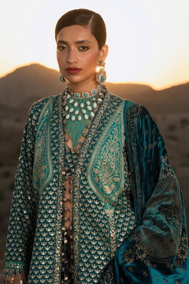 img_sana_safinaz_winter_23_awwal_boutique