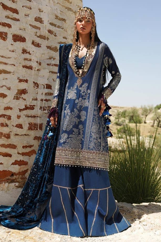 img_sana_safinaz_winter_23_awwal_boutique