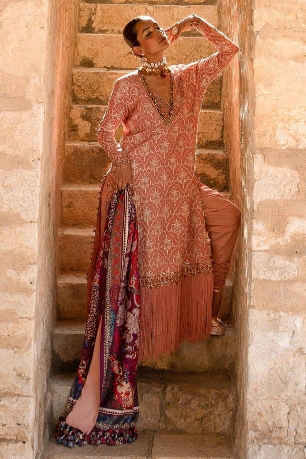 img_sana_safinaz_winter_23_awwal_boutique