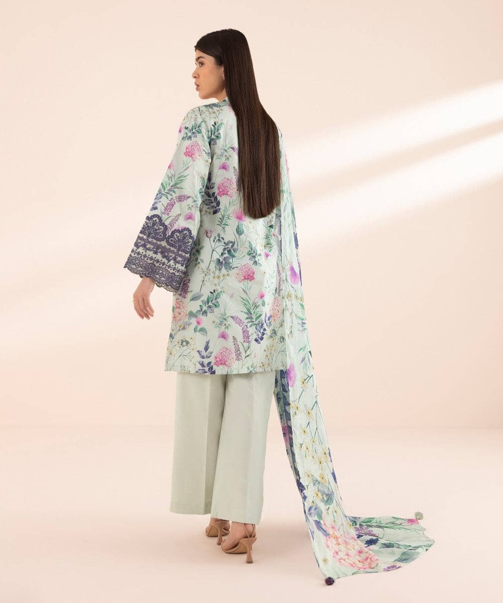 img_sapphire_lawn_24_awwal_boutique