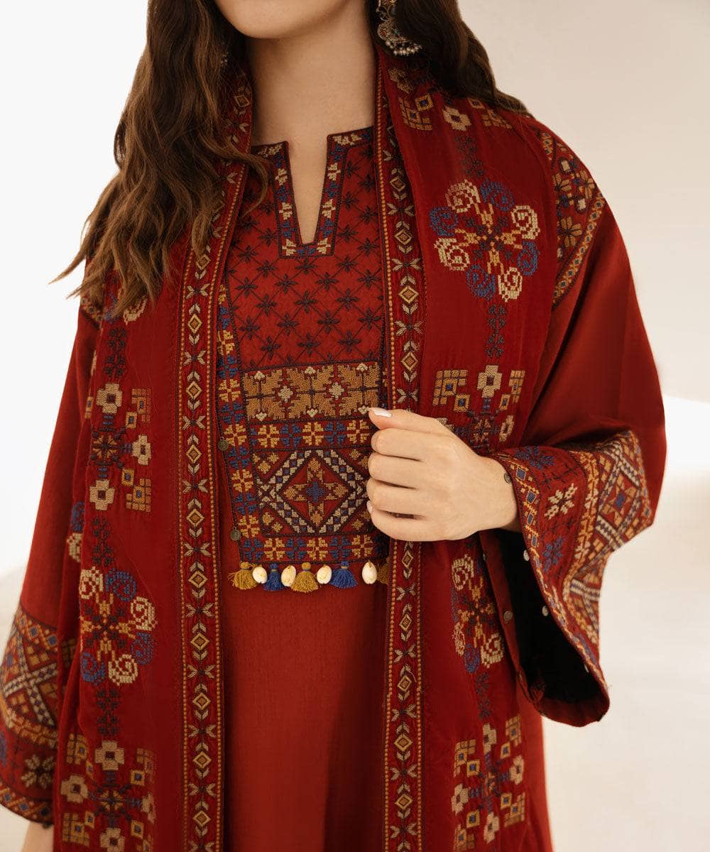 img_sapphire_velvet_awwal_boutique